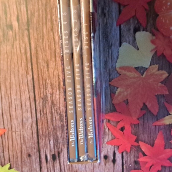 The Waltons 5th season new - Picture 2 of 3